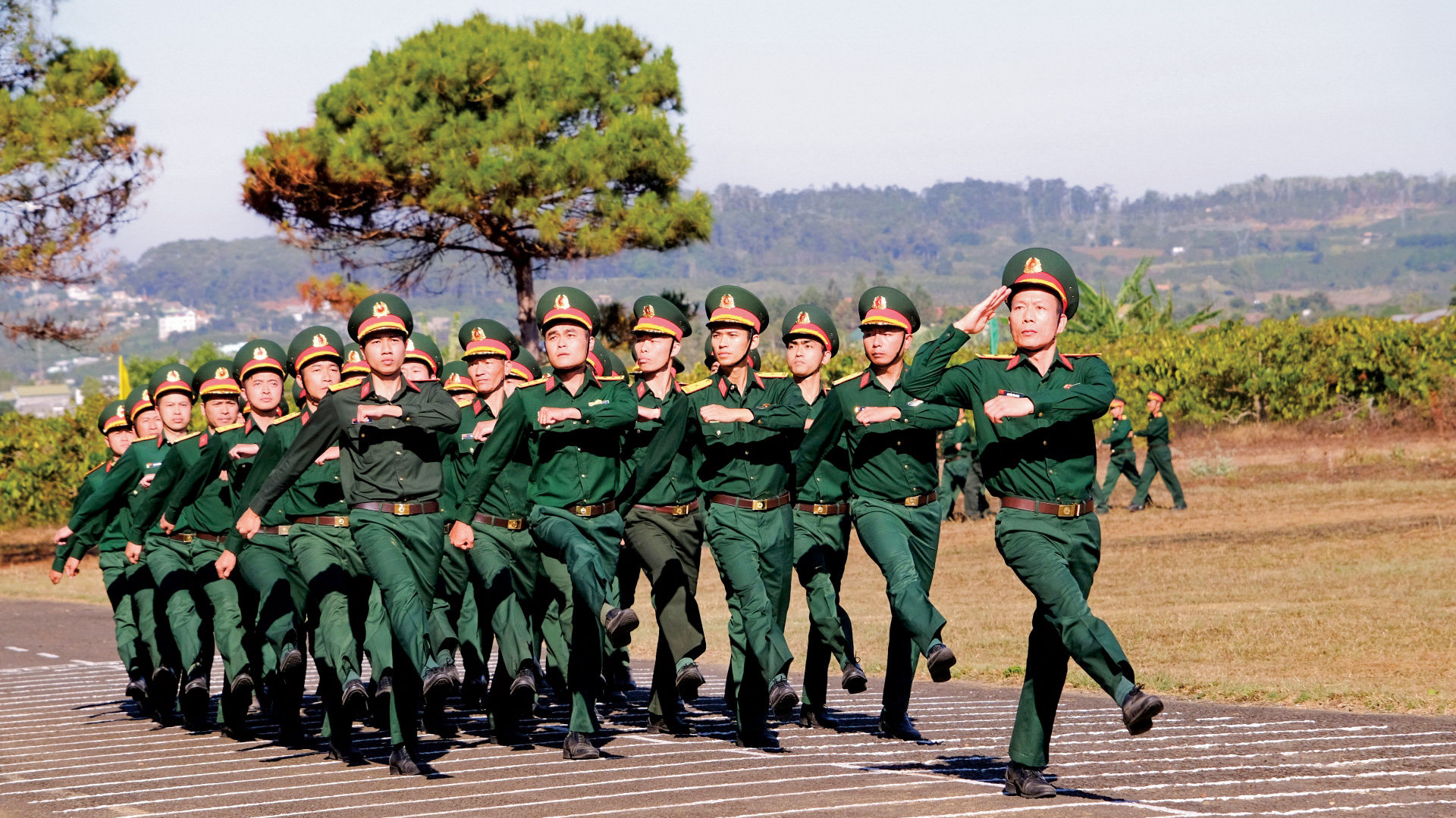 Phong trào TĐQT góp phần thúc đẩy LLVT tỉnh vững mạnh toàn diện. Ảnh: Hồng Thắm