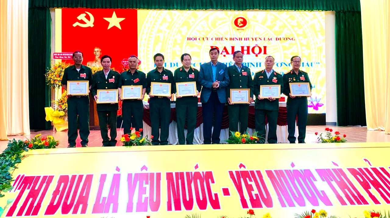 Phó Chủ tịch