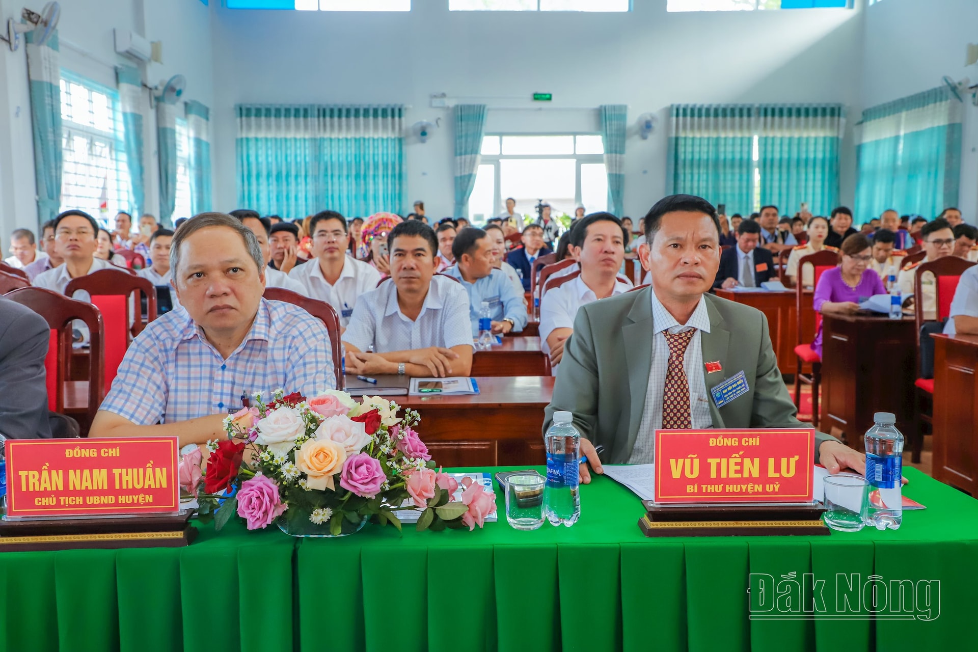 Lãnh đạo Huyện ủy, UBND huyện Đắk Glong tham dự