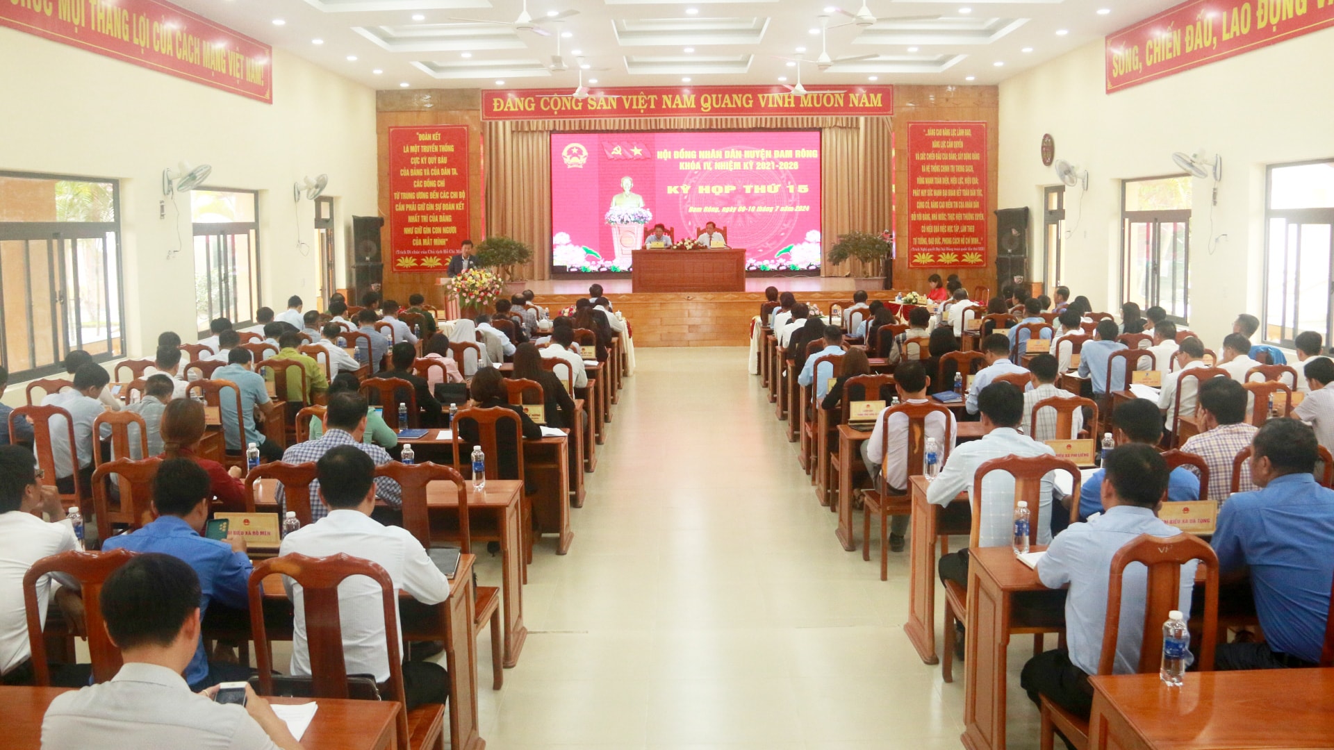 Quang cảnh Kỳ họp