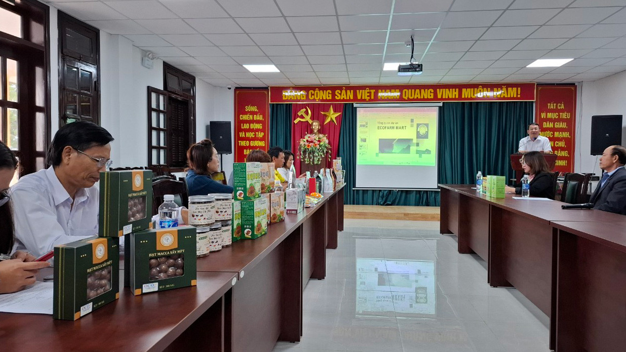 Giới thiệu sản phẩm đến với chuỗi cửa hàng Ecofarm