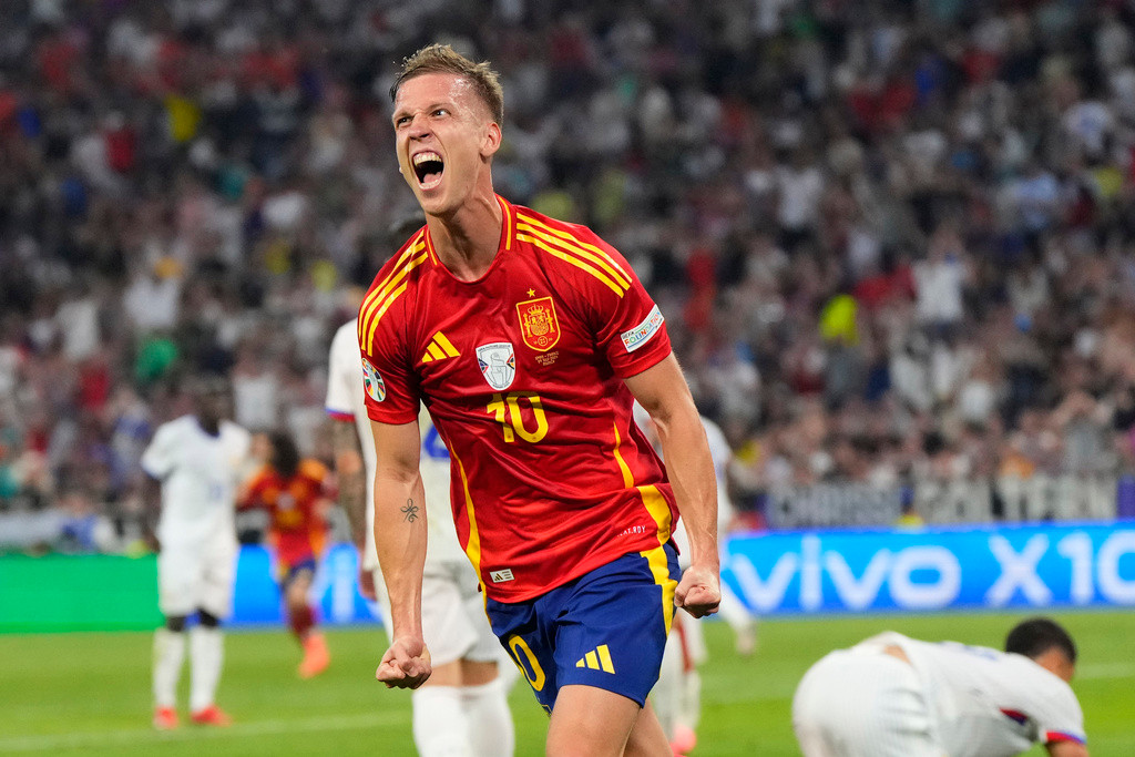 Có Dani Olmo, Man City không khác gì hổ mọc thêm cánh