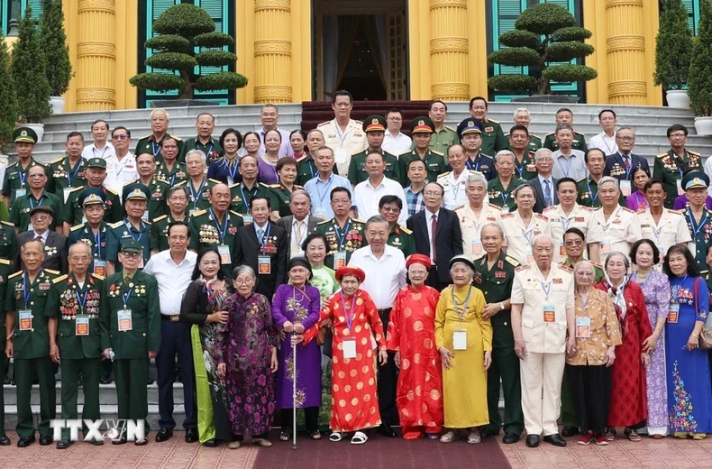 Chủ tịch nước Tô Lâm: Người có công luôn phải được hưởng đầy đủ thành quả của sự nghiệp đổi mới đất nước ảnh 4