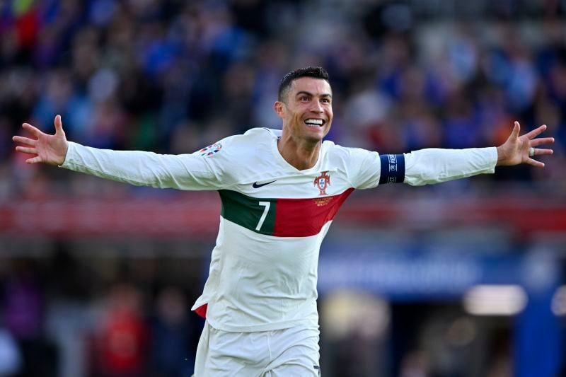 Cristiano Ronaldo scores last-minute winner on record-breaking 200th appearance for Portugal | CNN