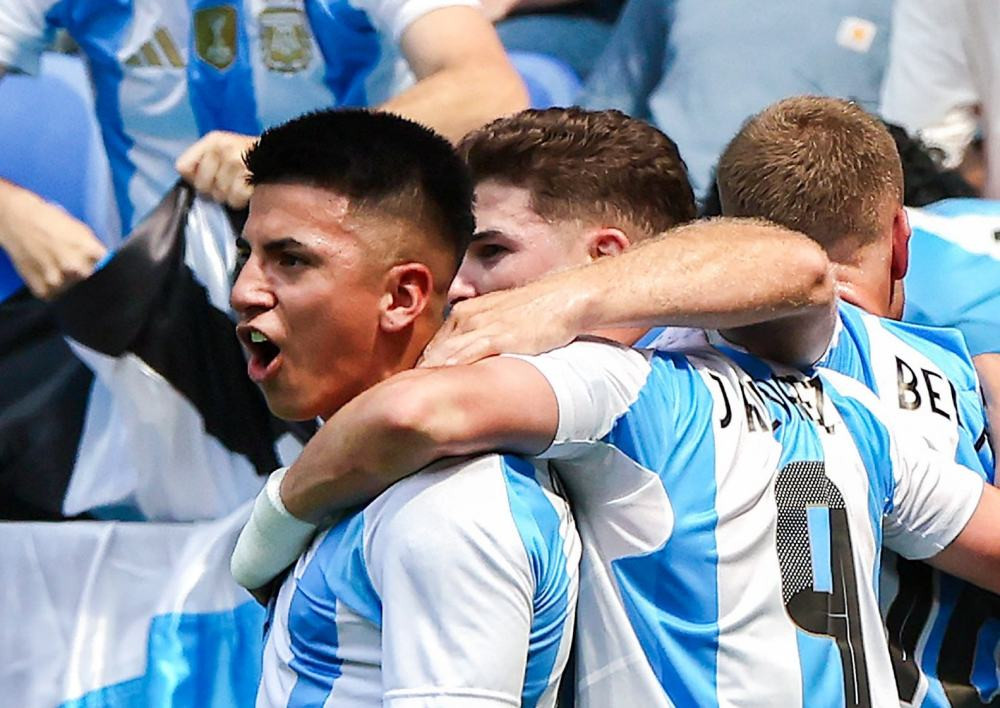 U23 Argentina thắng trận đầu tại Olympic 2024