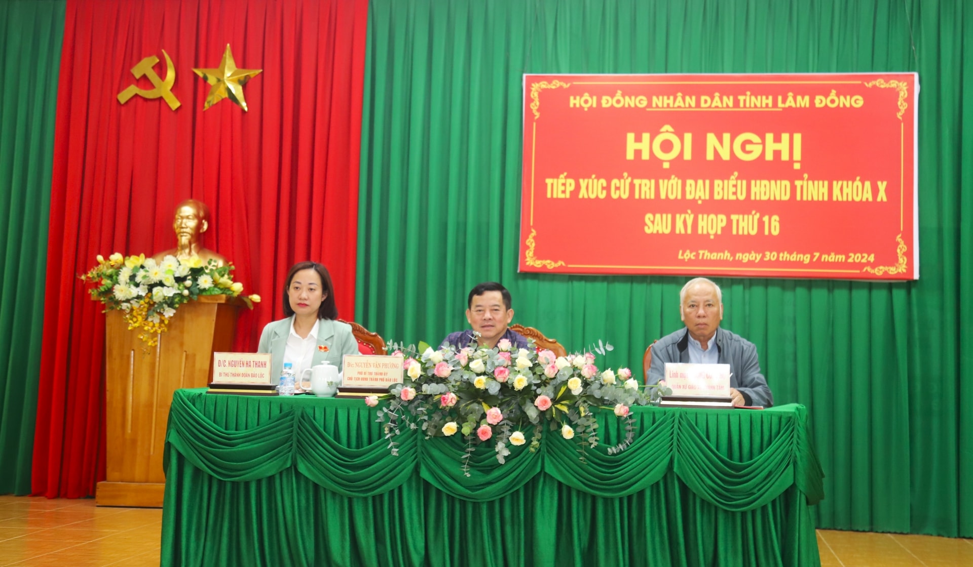Đại biểu HĐND tỉnh thuộc Tổ bầu cử số 14 tiếp xúc với cử tri xã Lộc Thanh