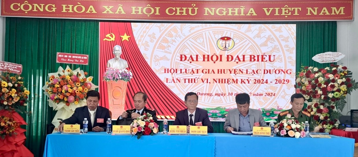 Đoàn Chủ tịch điều hành Đại hội