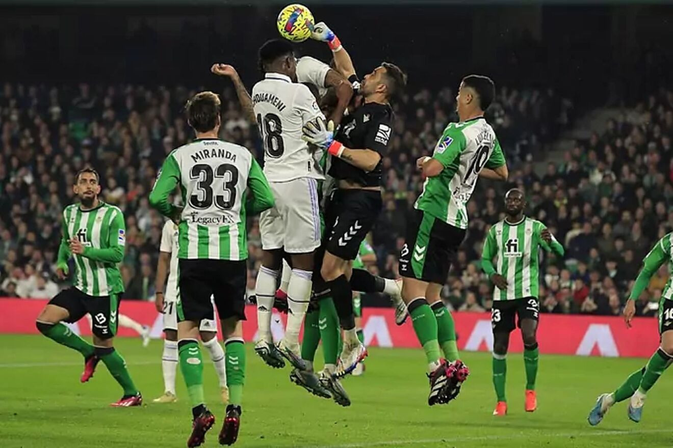 Nhận định, dự đoán MU vs Real Betis: Quỷ đỏ thắng sát nút 5