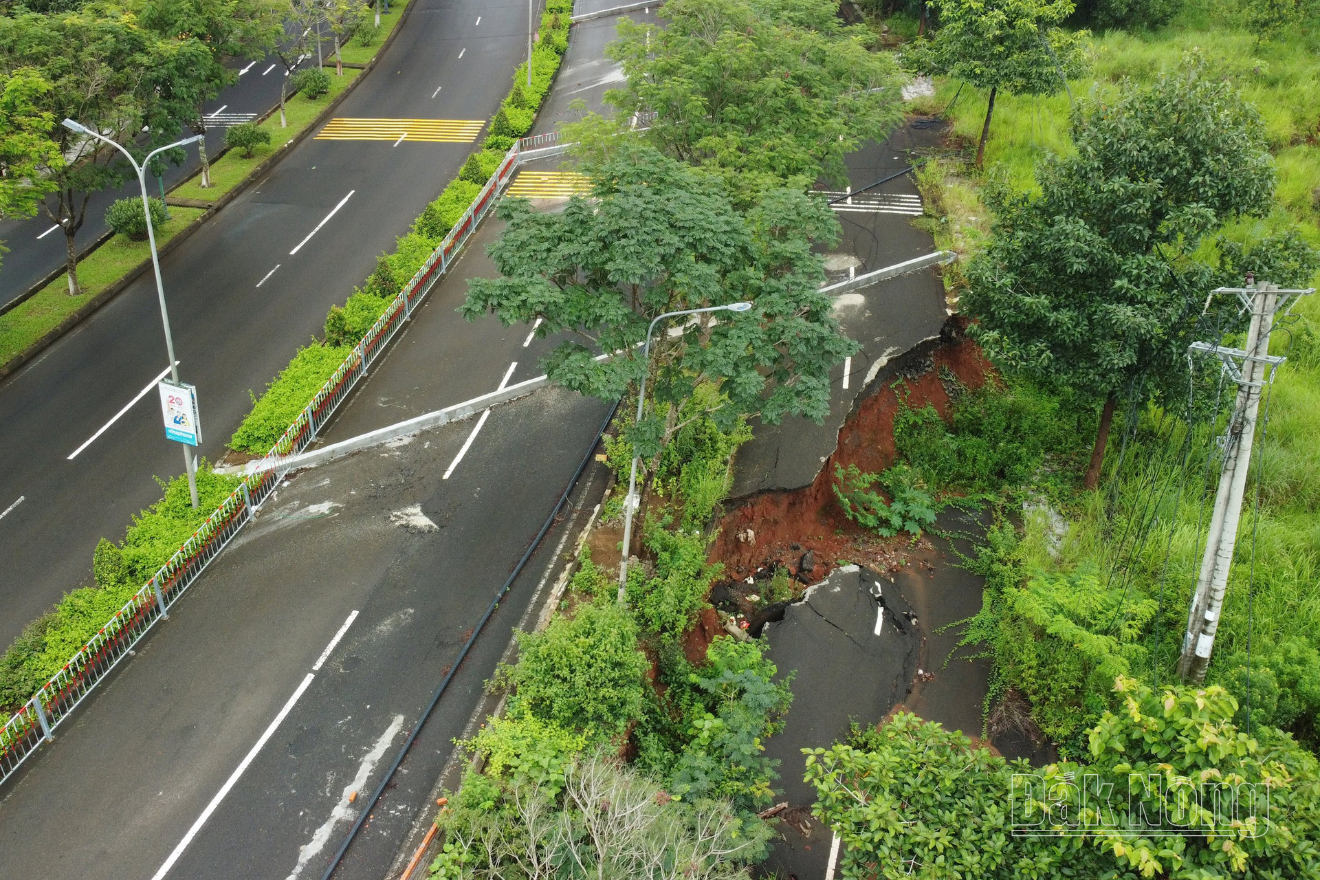 a 33 duong ho chi minh