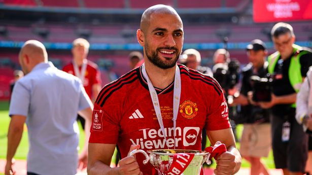 Sofyan Amrabat issues update on Man Utd transfer with secret clause set to be triggered - Mirror Online