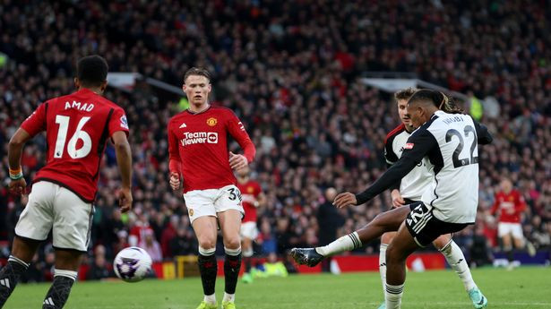 Man Utd 1-2 Fulham: Super Eagles Duo Soar over Old Trafford - Republik Of Mancunia: A Manchester United Blog