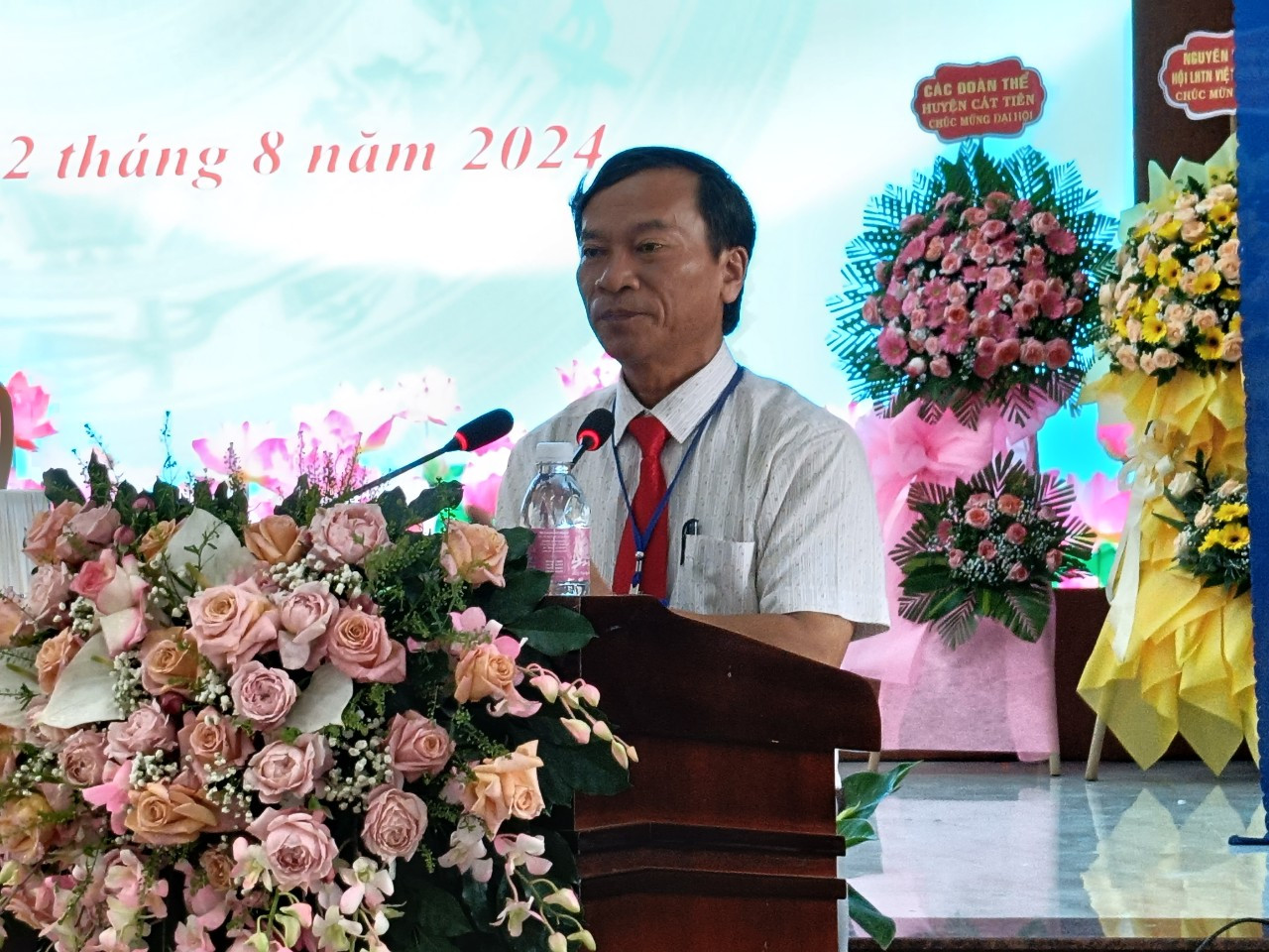Phó Bí thư Thường trực Huyện ủy Cát Tiên Dương Hùng Cường phát biểu chỉ đạo tại Đại hội. 