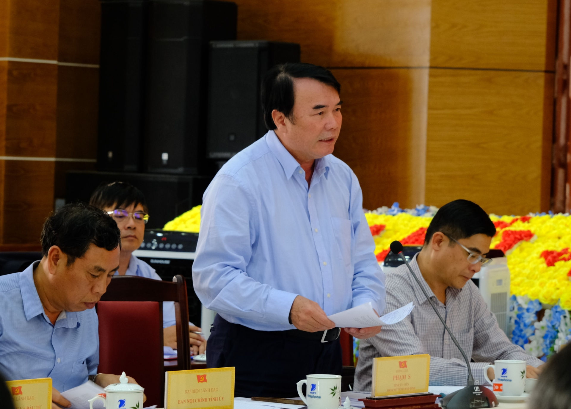 Phó Chủ tịch UBND tỉnh Phạm S phân tích những ưu điểm và hạn chế của huyện Di Linh
