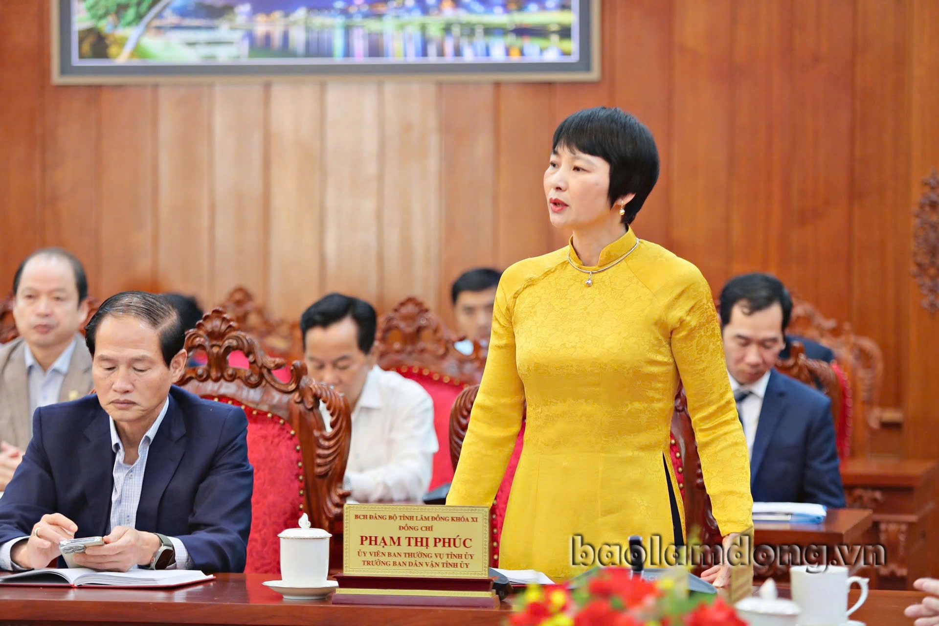 Đồng chí Phạm Thị Phúc phát biểu tại Hội nghị