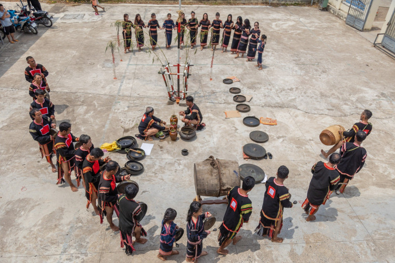 Giữ mãi tiếng chiêng ngân vang -0