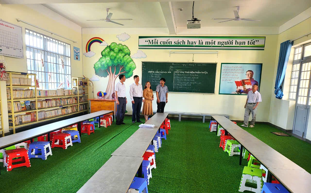 Thư viện trường Tiểu học Tân Sơn (phường Lộc Tiến) được bố trí sạch đẹp, thân thiện