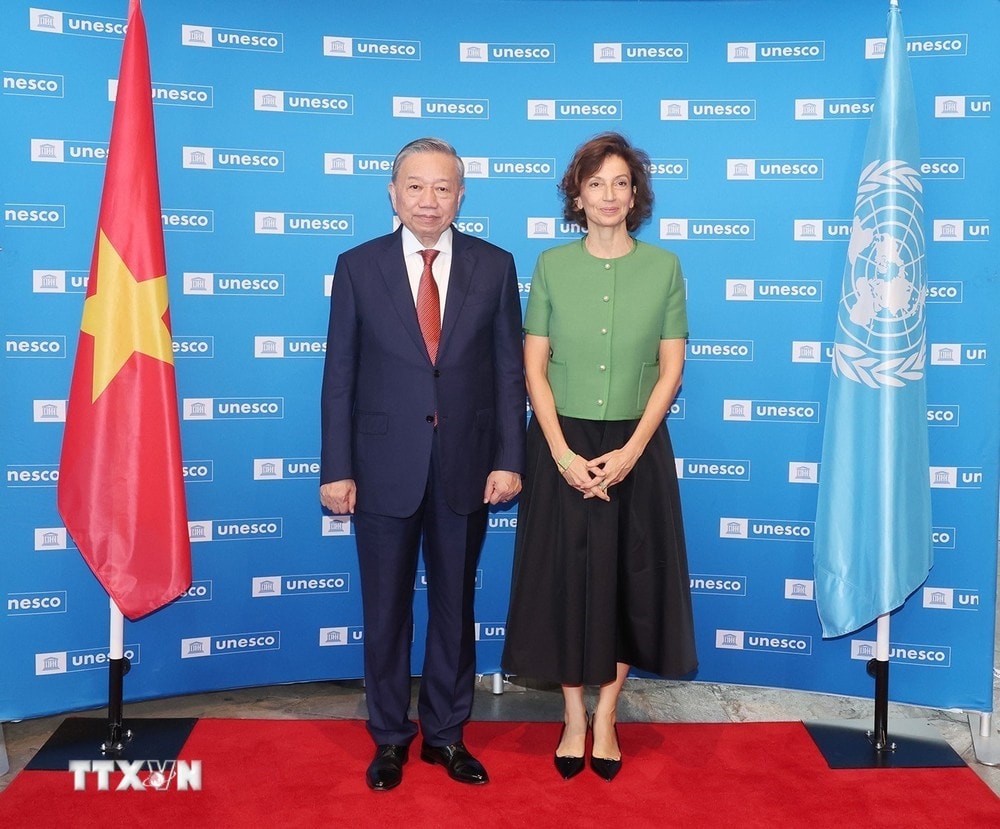 Tổng Bí thư, Chủ tịch nước Tô Lâm với Tổng Giám đốc UNESCO Audrey Azoulay. (Ảnh: Trí Dũng/TTXVN)