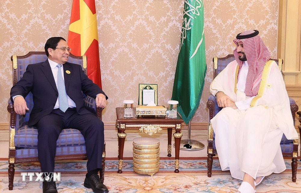 Sáng 20/10/2023, tại thành phố Riyadh, Saudi Arabia, Thủ tướng Phạm Minh Chính gặp Thủ tướng, Thái tử Saudi Arabia Mohammad bin Salman. (Ảnh: Dương Giang/TTXVN)