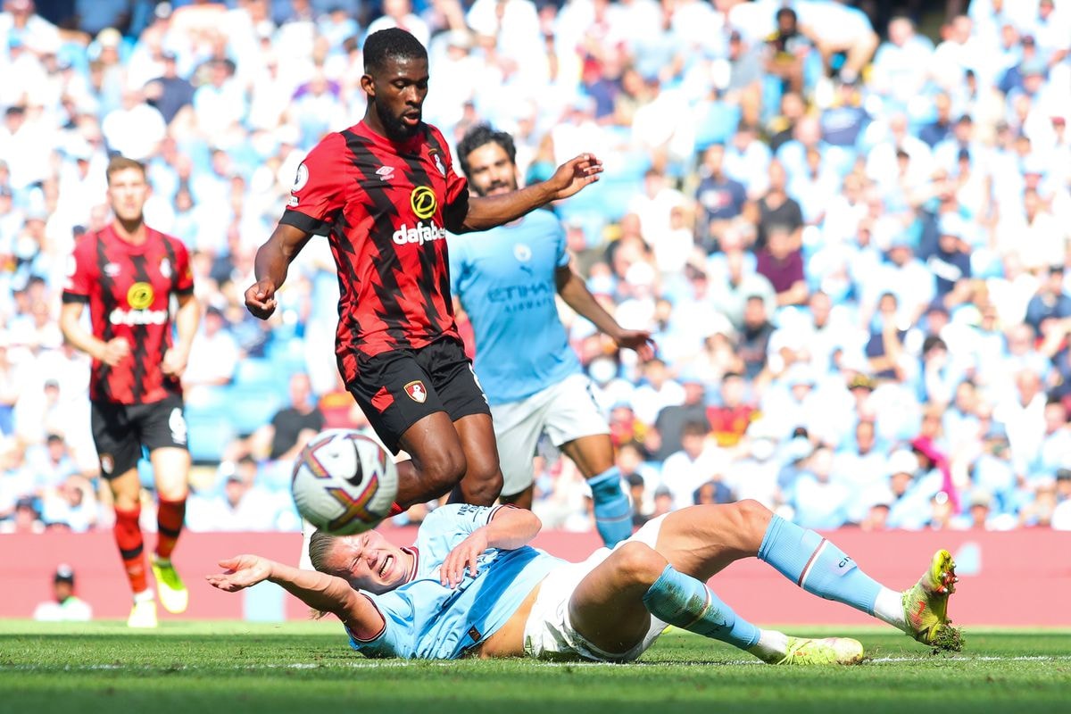 Bournemouth v Manchester City - The Opposition - Bitter and Blue