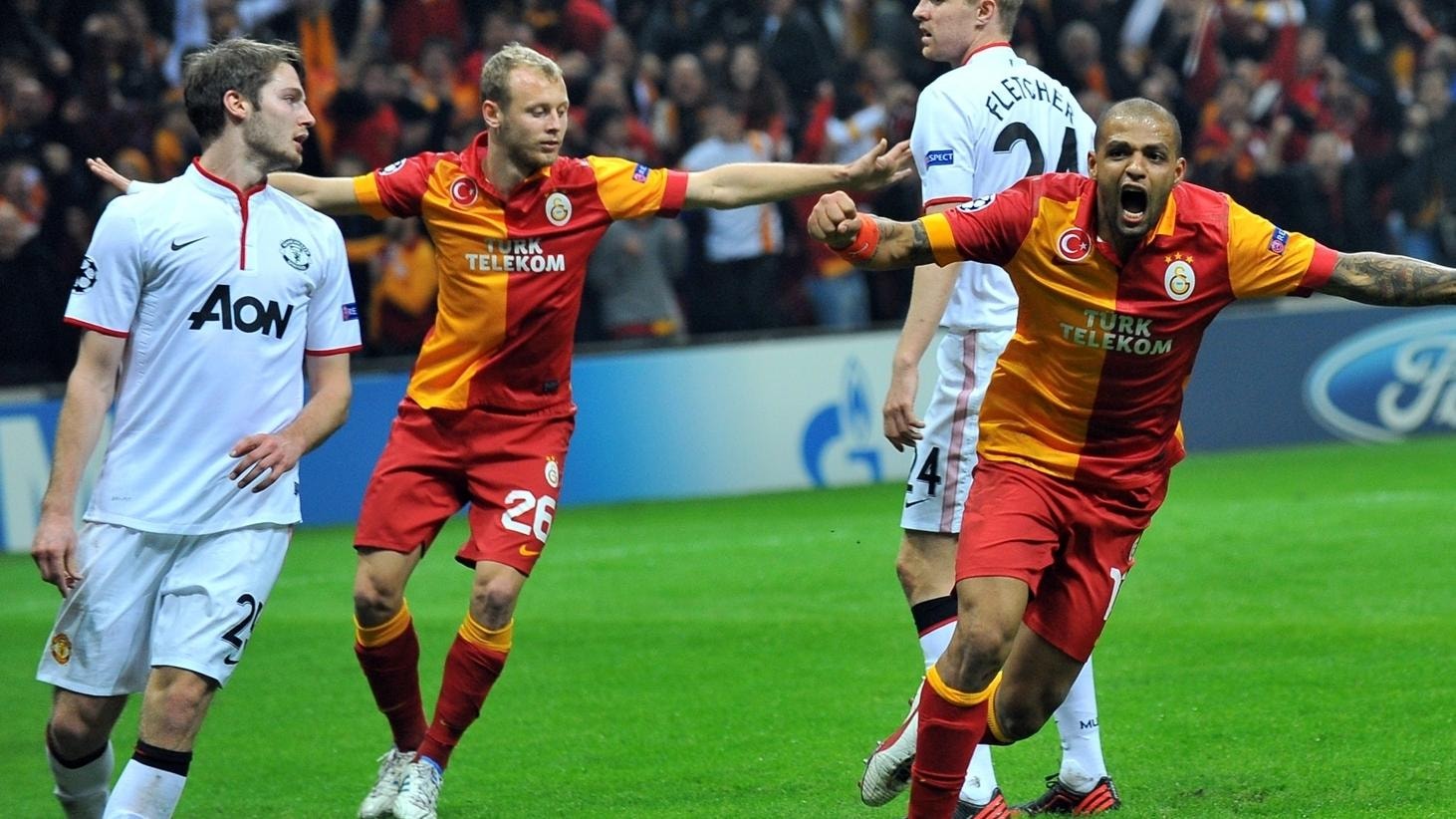 Galatasaray in pole position after beating United | UEFA Champions League 2012/13 | UEFA.com