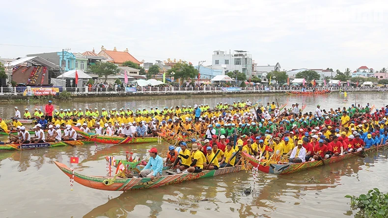 Khai mạc Tuần lễ Văn hóa, du lịch gắn với lễ hội Ok Om Bok tại Trà Vinh ảnh 2