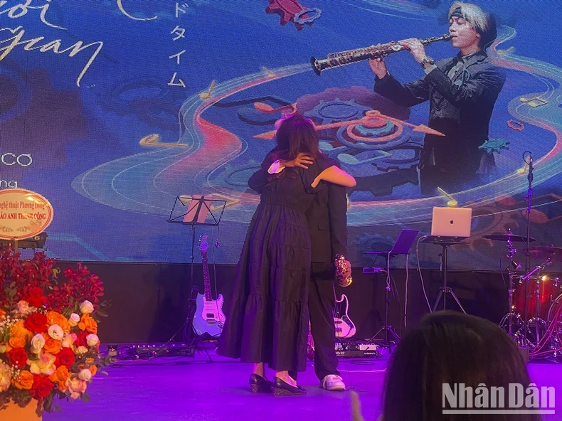 Chàng trai 9x kết nối âm nhạc Nhật Bản và Việt Nam trong album saxophone ảnh 3