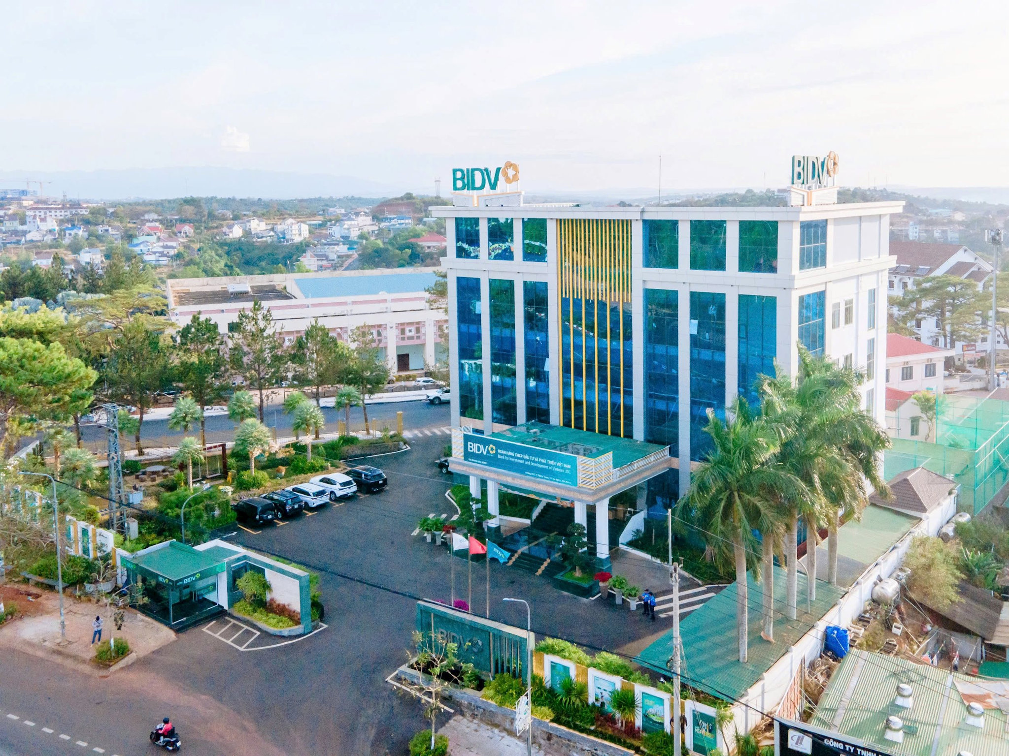 Khơi thông tín dụng cho doanh nghiệp