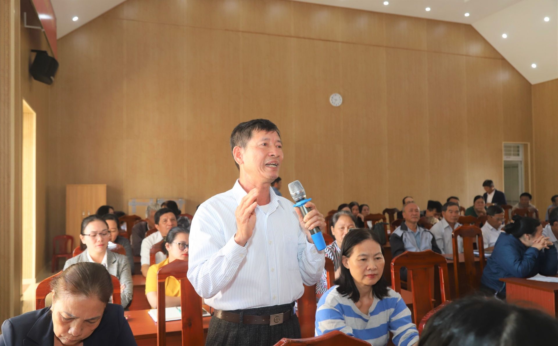 Cử tri Phường 2 gửi gắm nhiều tâm tư, nguyện vọng tới đại biểu HĐND 2 cấp