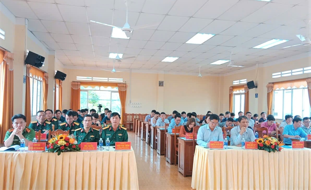 Quang cảnh hội nghị