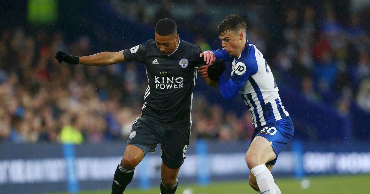 Jamie Vardy ghi bàn ầm ầm, Leicester City thăng hoa khôn...