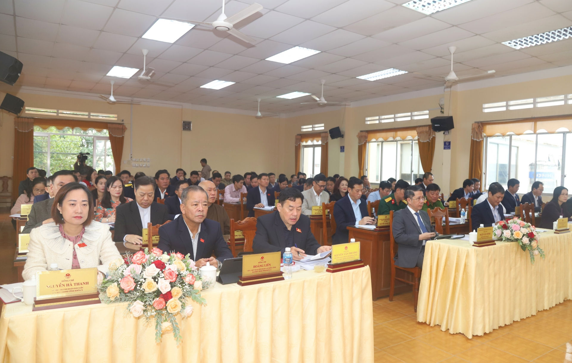 Các đại biểu dự Kỳ họp HĐND TP Bảo Lộc 