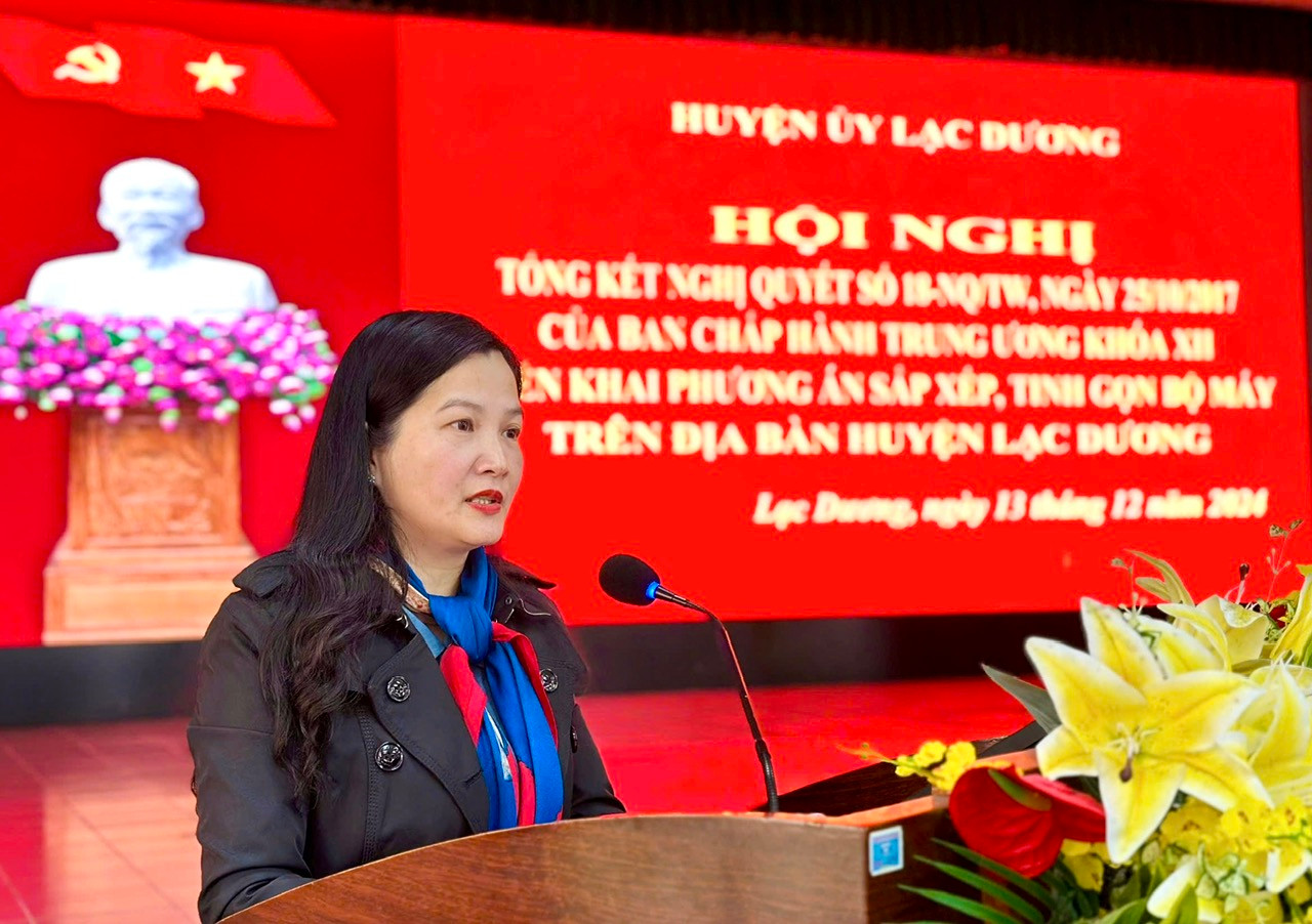 Bí thư Huyện ủyTrần Thị Chúc Quỳnh 
