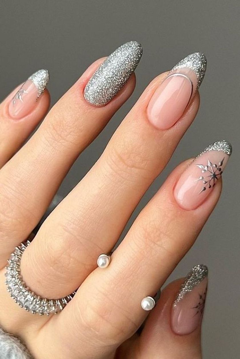 Top 40+ mẫu nail Noel HOT TREND năm nay nên thử ngay