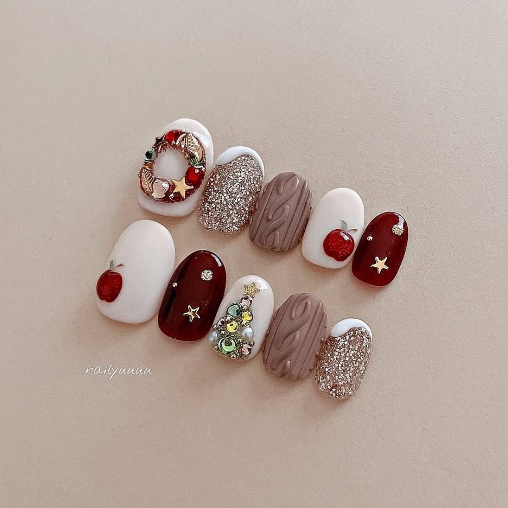 10 mẫu nail noel xinh xắn đưa bạn vào không khí lễ hội | ELLE