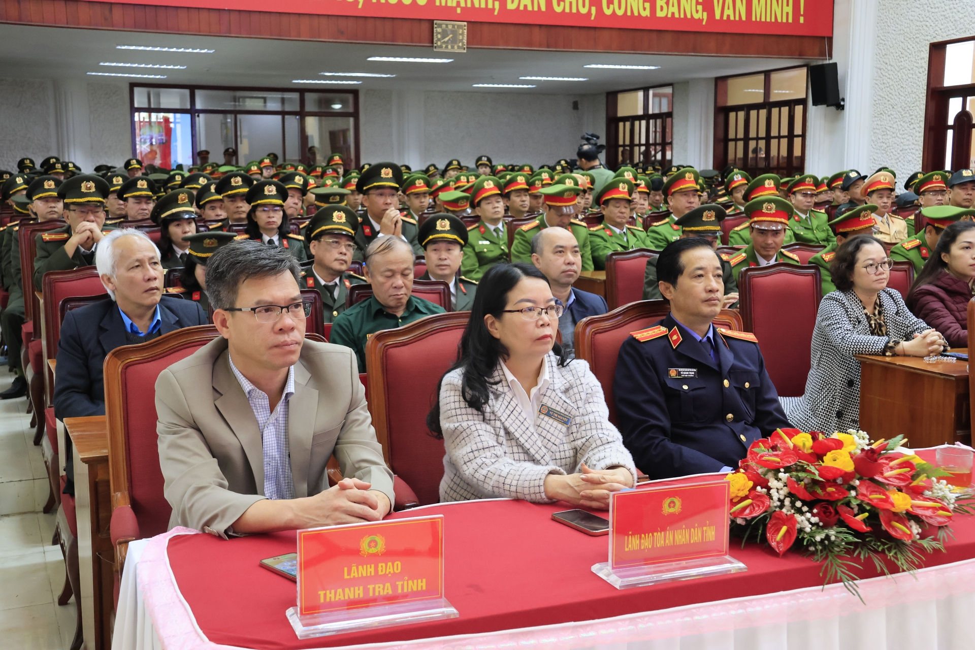 Lảnh đạo tỉnh