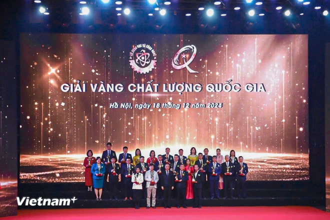 vnp_trao giai chat luong quoc gia 2024 1.jpg