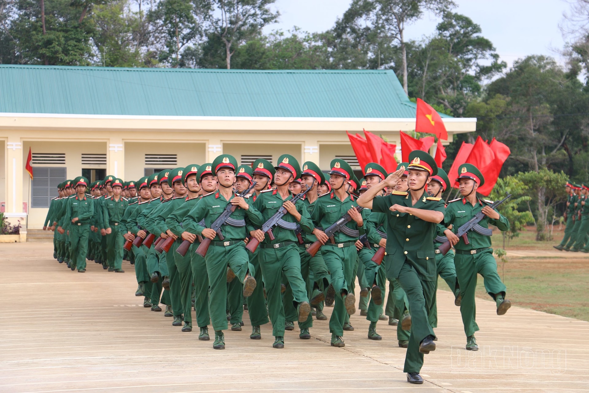 Lực lượng quân sự tỉnh tiếp bước truyền thống