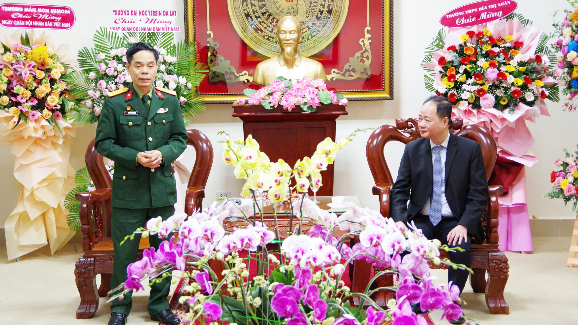 Đại tá Nguyễn Bình Sơn - Ủy viên Ban Thường Tỉnh ủy, Chỉ huy trưởng Bộ Chỉ huy Quân sự tỉnh khẳng định, lực lượng vũ trang tỉnh sẽ quyết tâm thực hiện thắng lợi các mục tiêu, nhiệm vụ đặt ra trong năm 2025