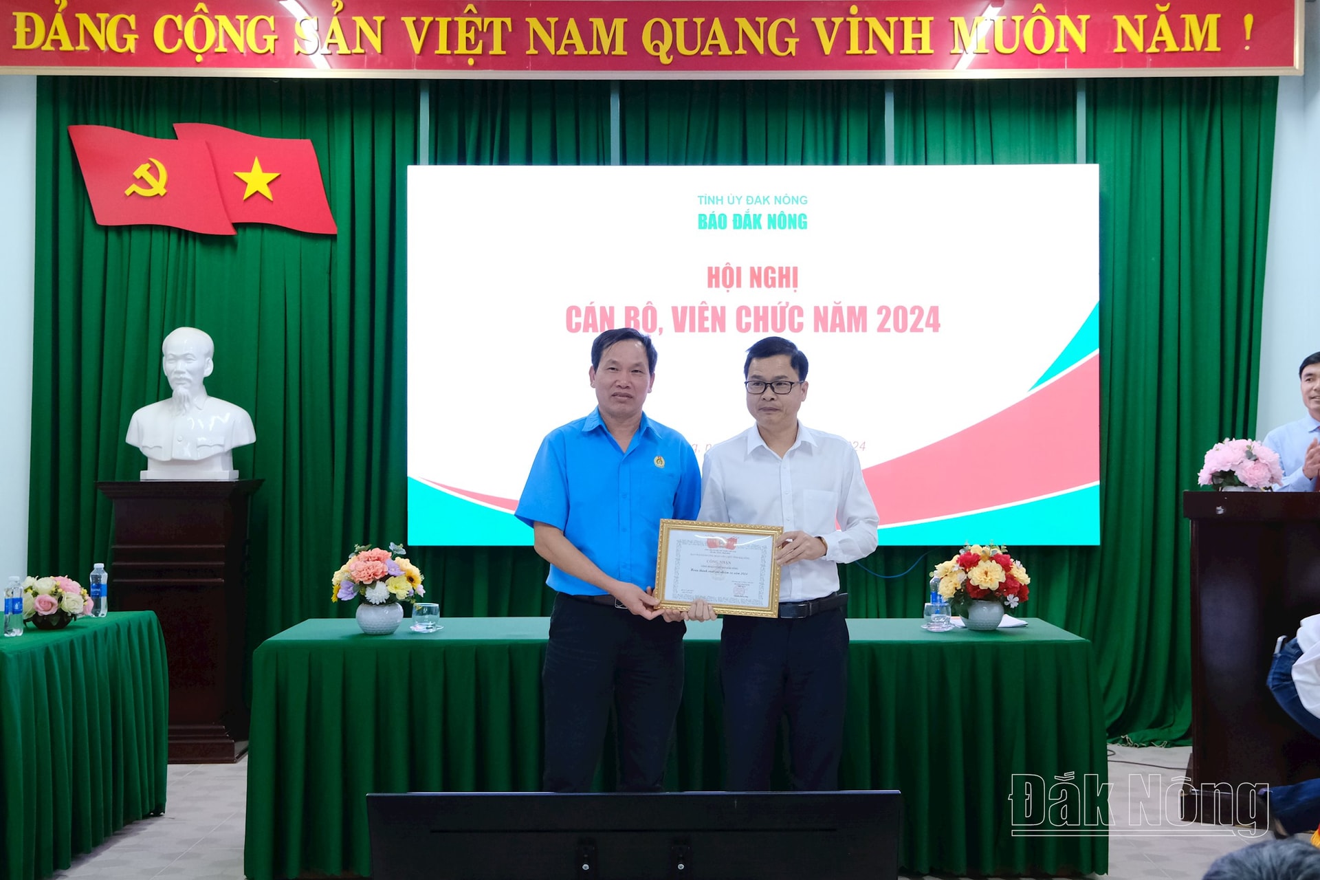 khen thưởng của công đoàn viên chức