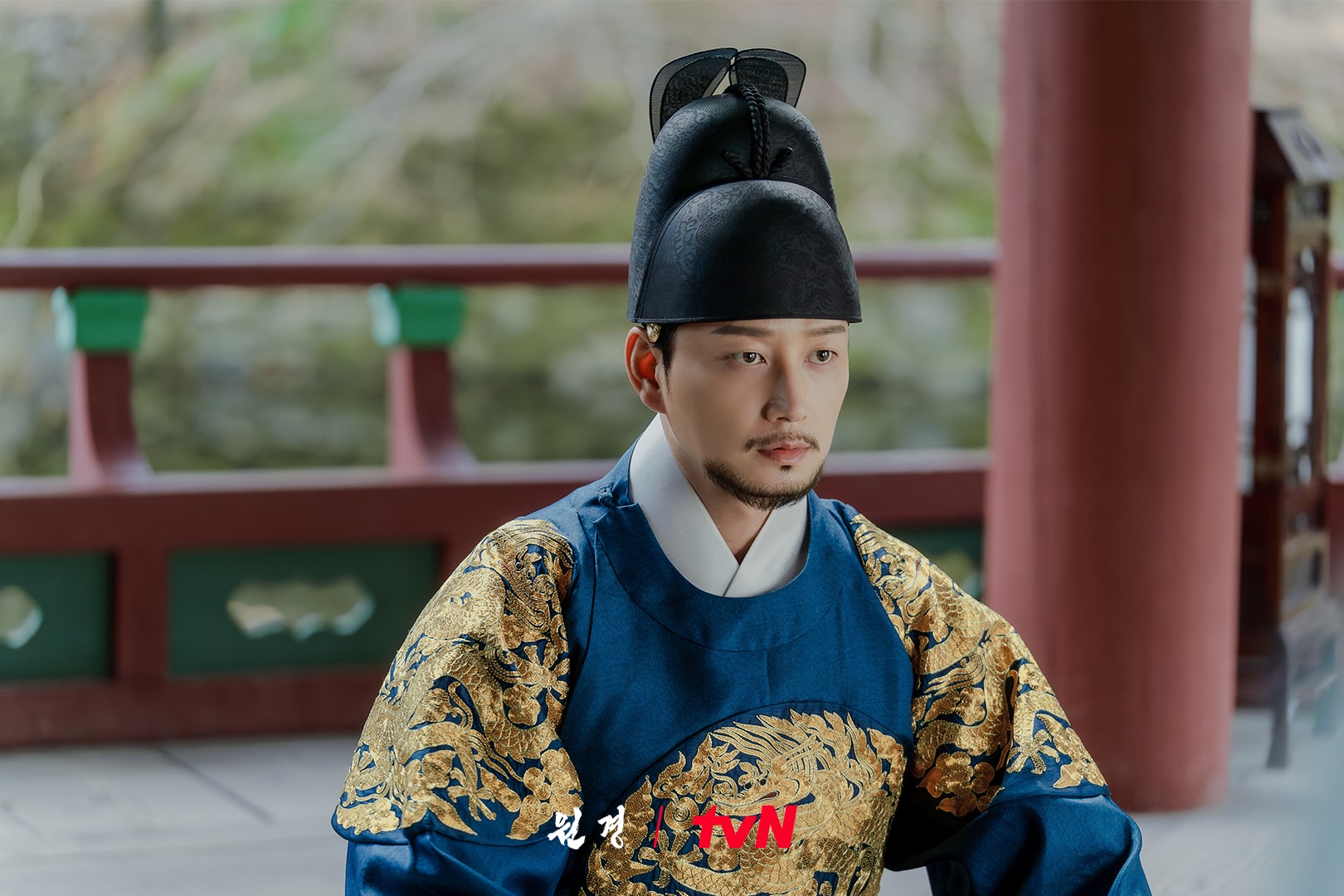 Lee Hyun Wook Shines As The Charismatic King Of Joseon Dynasty In Upcoming Drama “The Queen Who Crowns” | Soompi