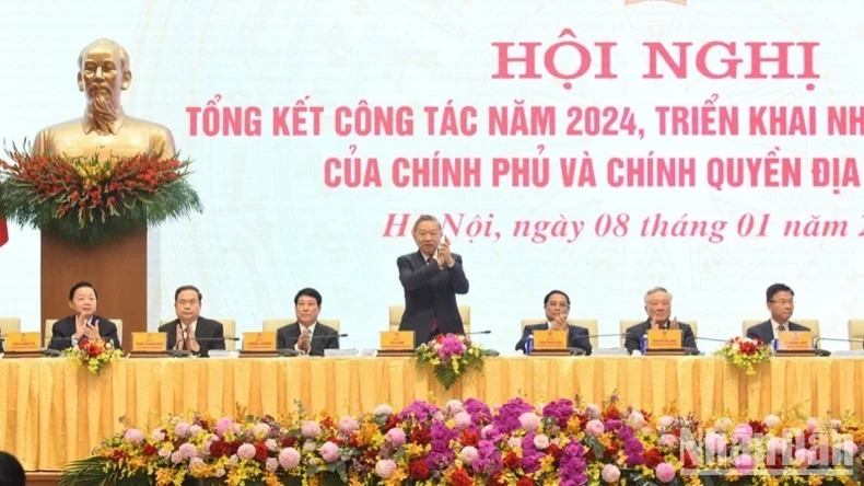 Nỗ lực hoàn thành các nhiệm vụ, chỉ tiêu phát triển kinh tế-xã hội năm 2025, tạo tiền đề cho giai đoạn tiếp theo ảnh 1