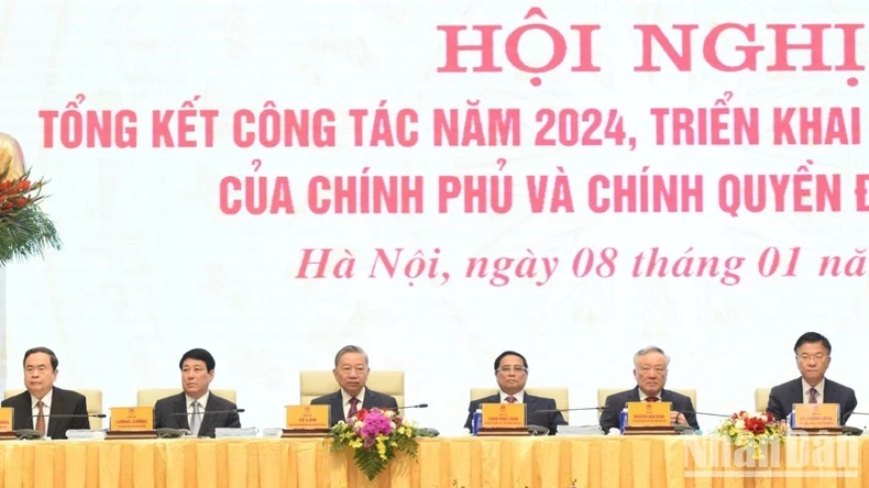 Nỗ lực hoàn thành các nhiệm vụ, chỉ tiêu phát triển kinh tế-xã hội năm 2025, tạo tiền đề cho giai đoạn tiếp theo ảnh 3