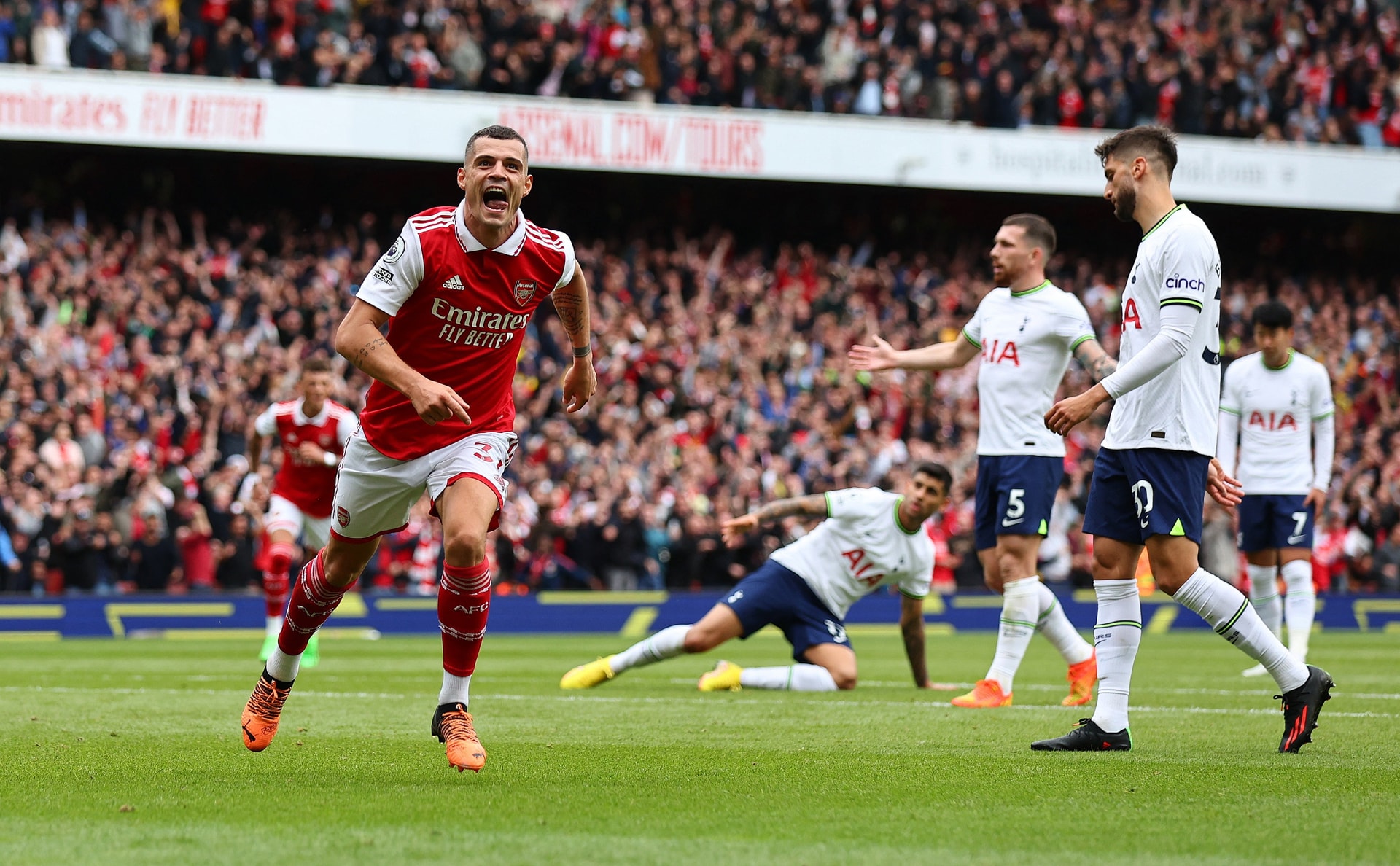 Arsenal vs Tottenham: Premier League result and report as Gunners dominate Spurs in north London derby at the Emriates stadium | The Independent