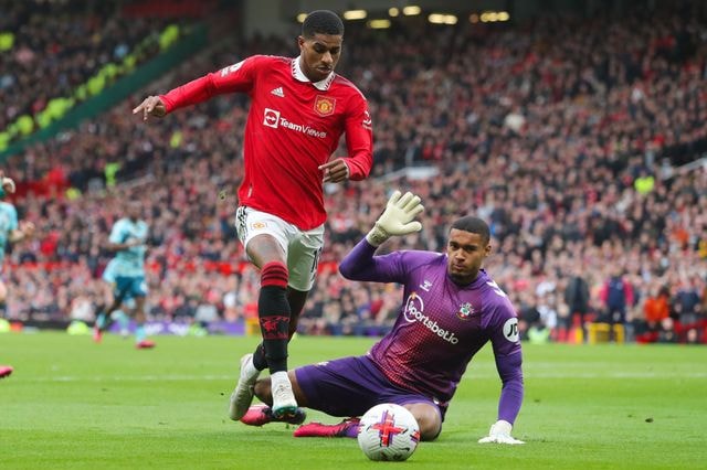 Rashford ghi bàn, MU đại thắng đội áp chót Premier League