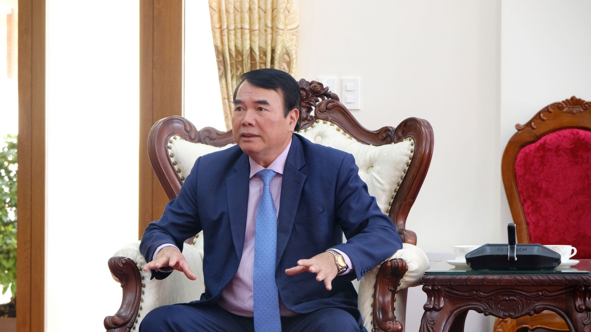 Đồng chí Phạm S – Phó Chủ tịch UBND tỉnh cũng đã thông tin tới bà Sarah Hooper những lợi thế phát triển kinh tế của Lâm Đồng