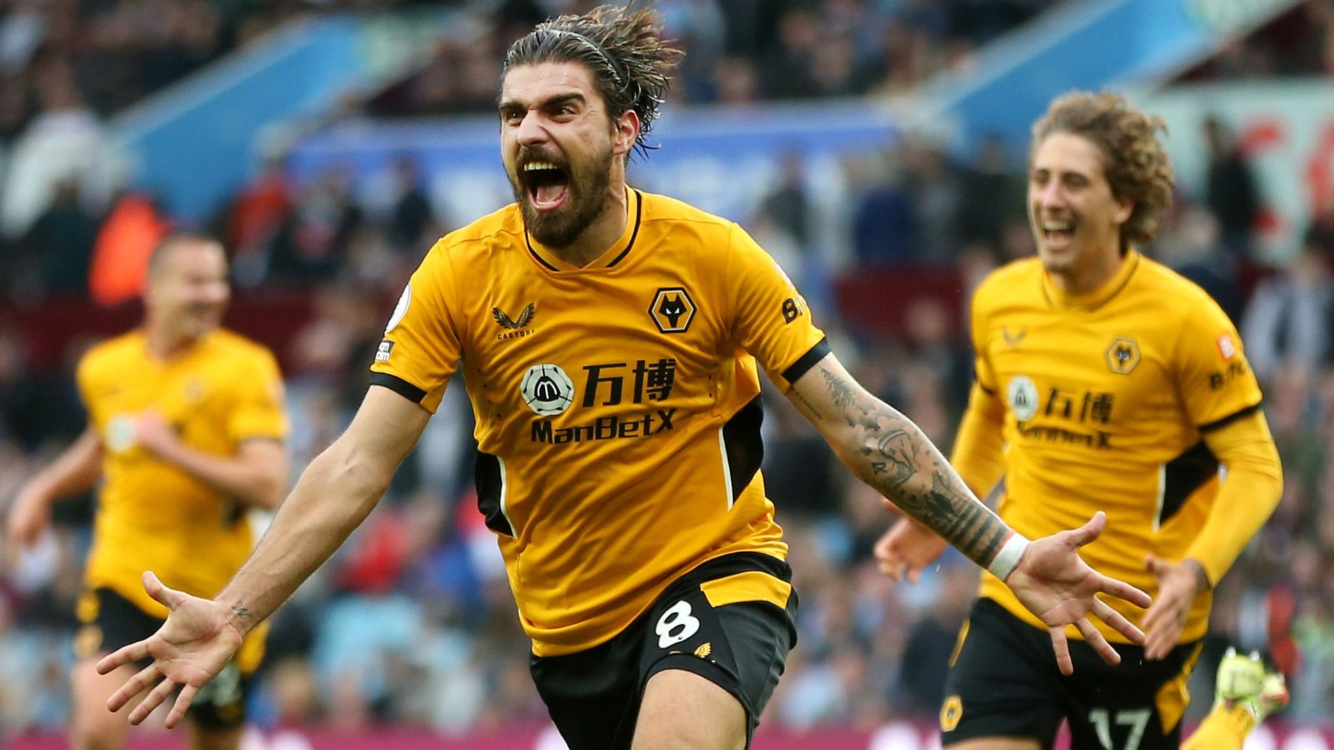 Aston Villa 2-3 Wolves: Ruben Neves' 95th-minute free-kick completes remarkable turnaround | Football News | Sky Sports