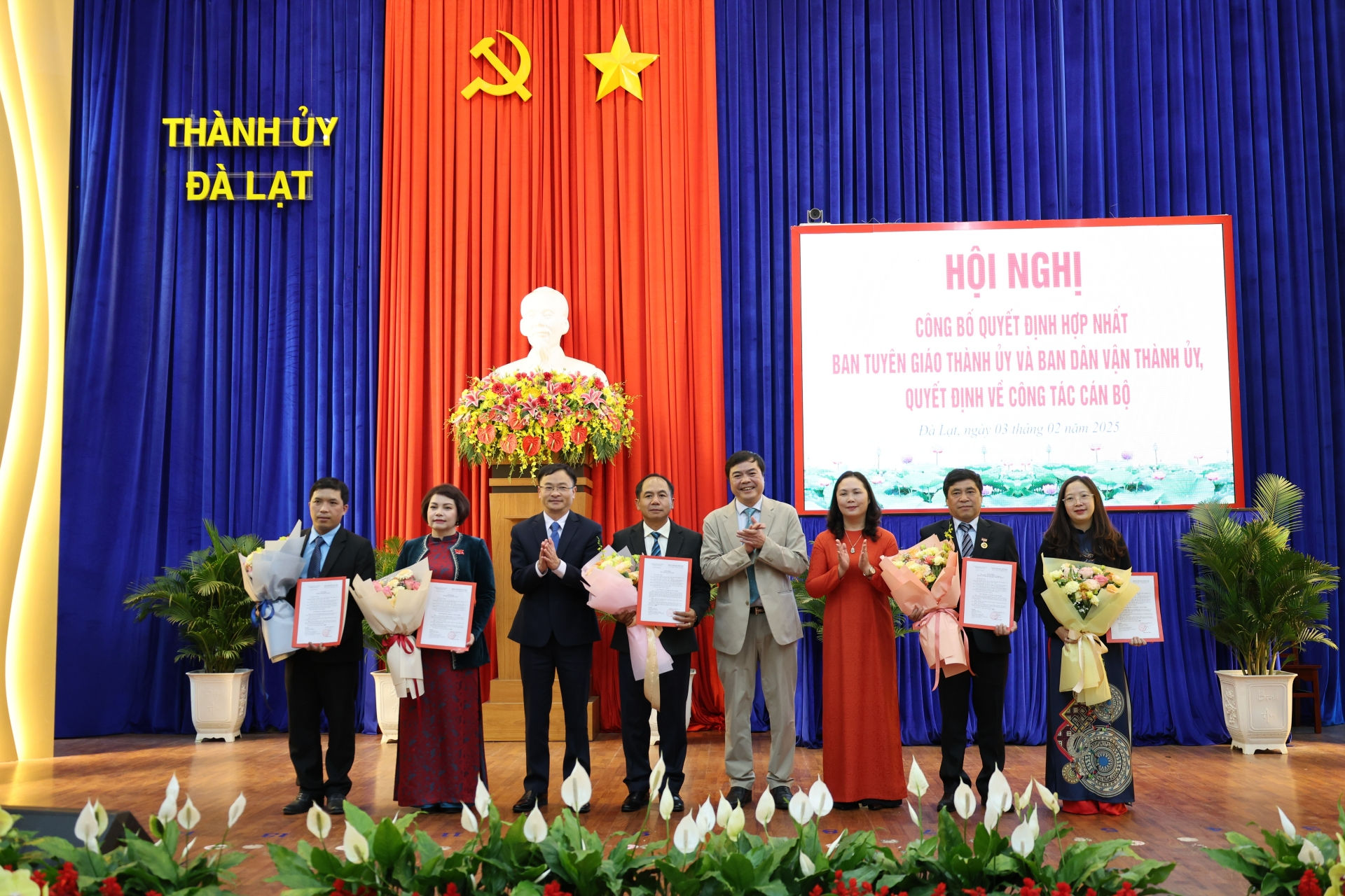 đồng chí: Đặng Đức Hiệp - Ủy viên Ban Thường vụ Tỉnh ủy, Bí thư Thành ủy Đà Lạt;