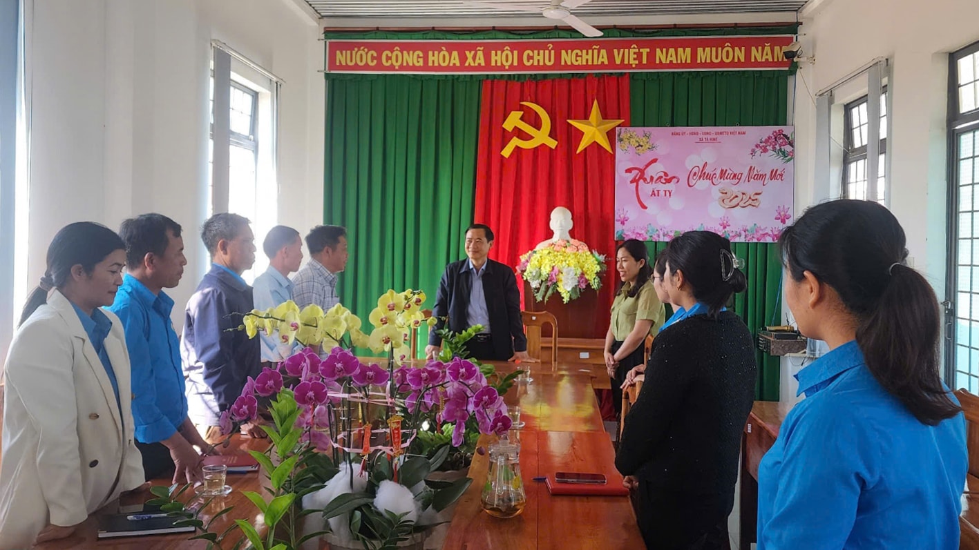 Quyền Bí thư Tỉnh ủy thăm, kiểm tra tình hình đầu năm tại xã Tà Hine, huyện Đức Trọng