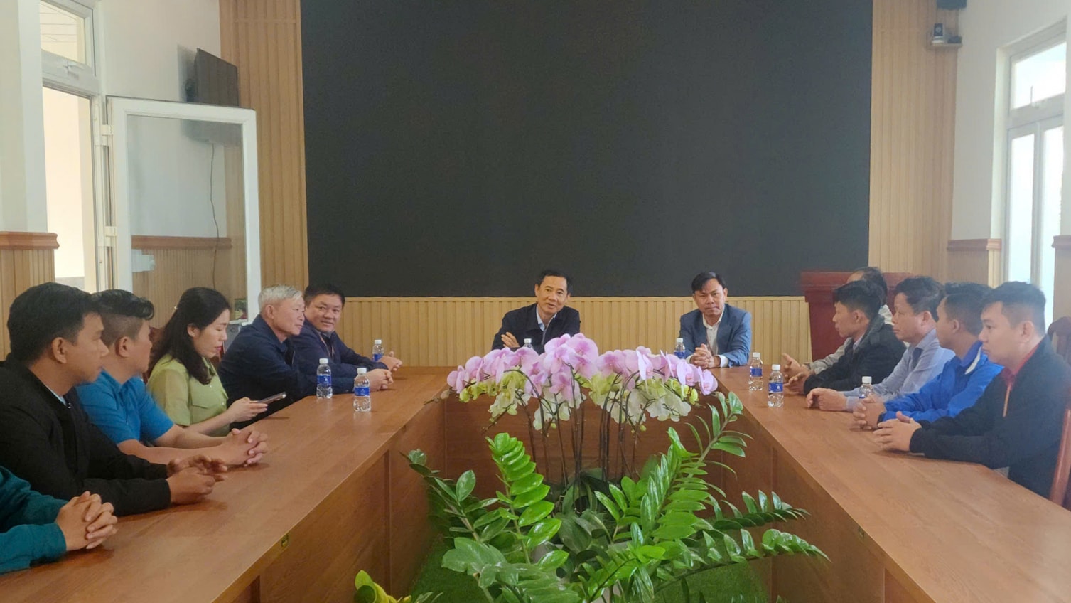 Quyền Bí thư Tỉnh ủy làm việc với Đảng ủy, UBND xã Đạ Ròn, huyện Đơn Dương