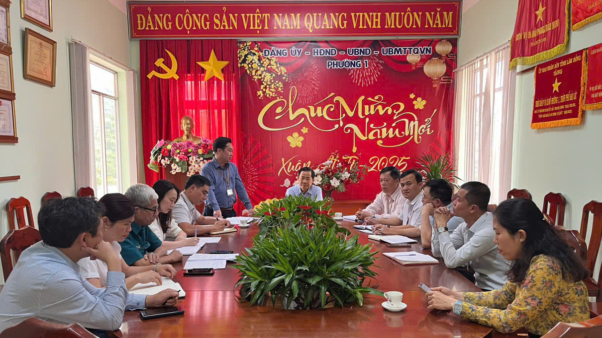 Đồng chí Nguyễn Thái Học - Quyền Bí thư Tỉnh ủy dự họp tại Phường 1, TP Bảo Lộc